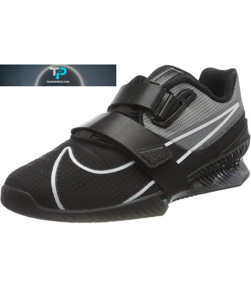 Scopri la nostra recensione tecnica delle Nike Romaleos 4. Analizziamo i test di laboratorio su stabilità, drop di 20mm e doppio cinturino. La scarpa definitiva per il weightlifting in Italia. Scoprila ora!